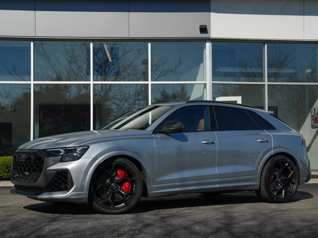 2025 Audi RS Q8