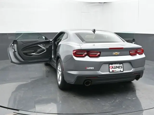 2023 Chevrolet Camaro 1LT photo 45