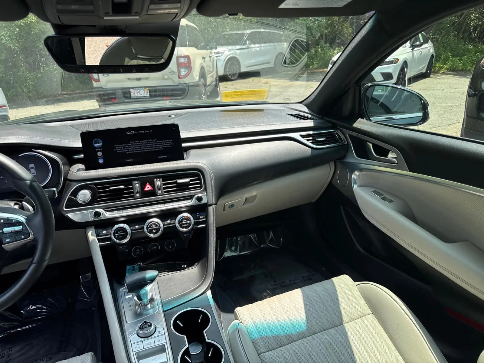 2022 Genesis G70 2.0T photo 34