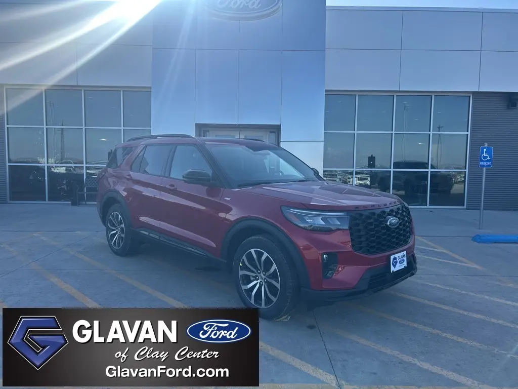 2026 Ford Explorer ST-LINE's photo