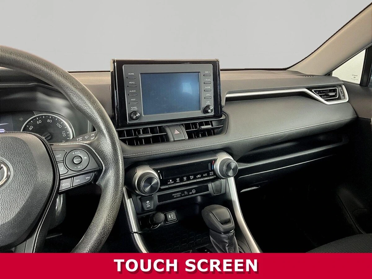 2019 Toyota RAV4 LE - Photo 9