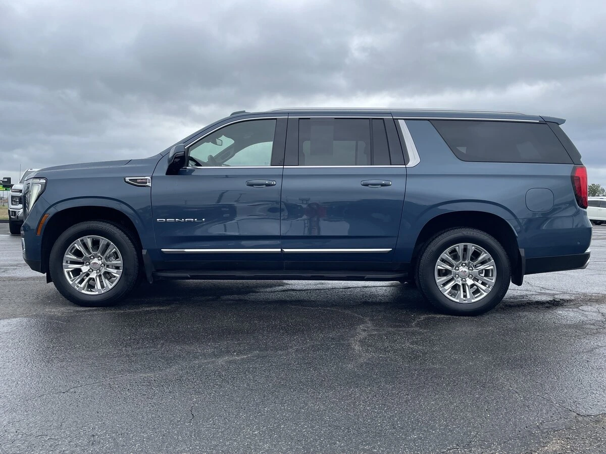 2025 GMC Yukon XL Denali - Photo 7