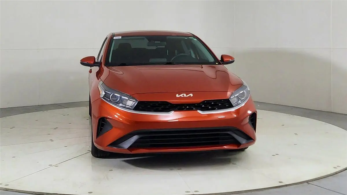 Used 2023 Kia Forte LXS with VIN 3KPF24AD6PE509914 for sale in London, KY