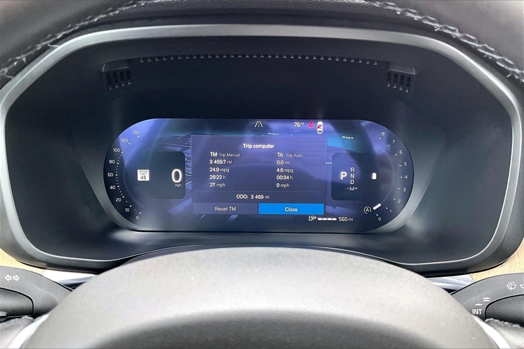 2026 Volvo - image 13