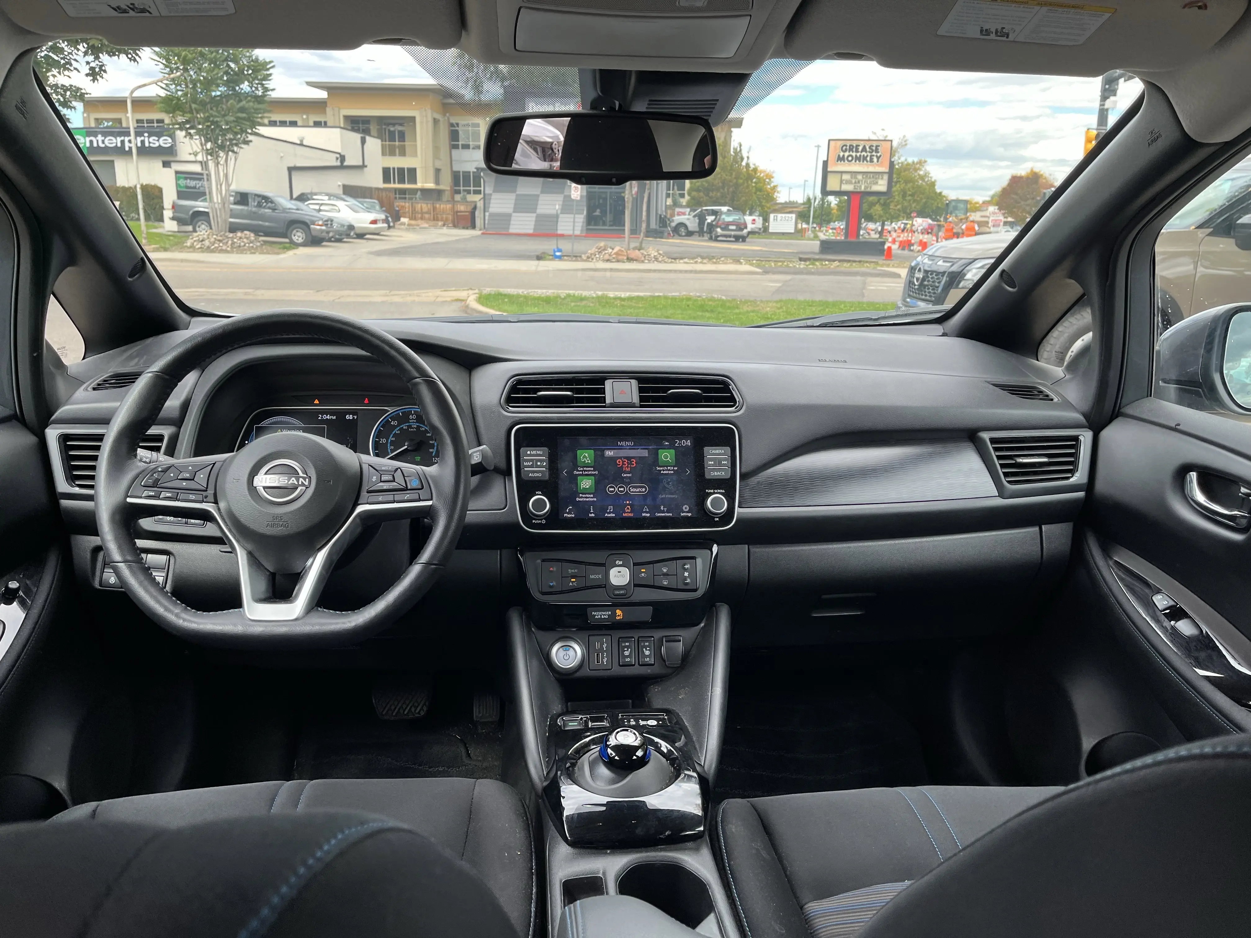 2024 Nissan Leaf SV photo 15