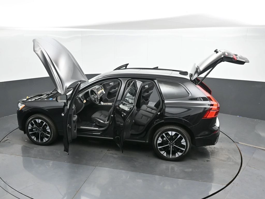 2026 Volvo XC60 Plus - Photo 50