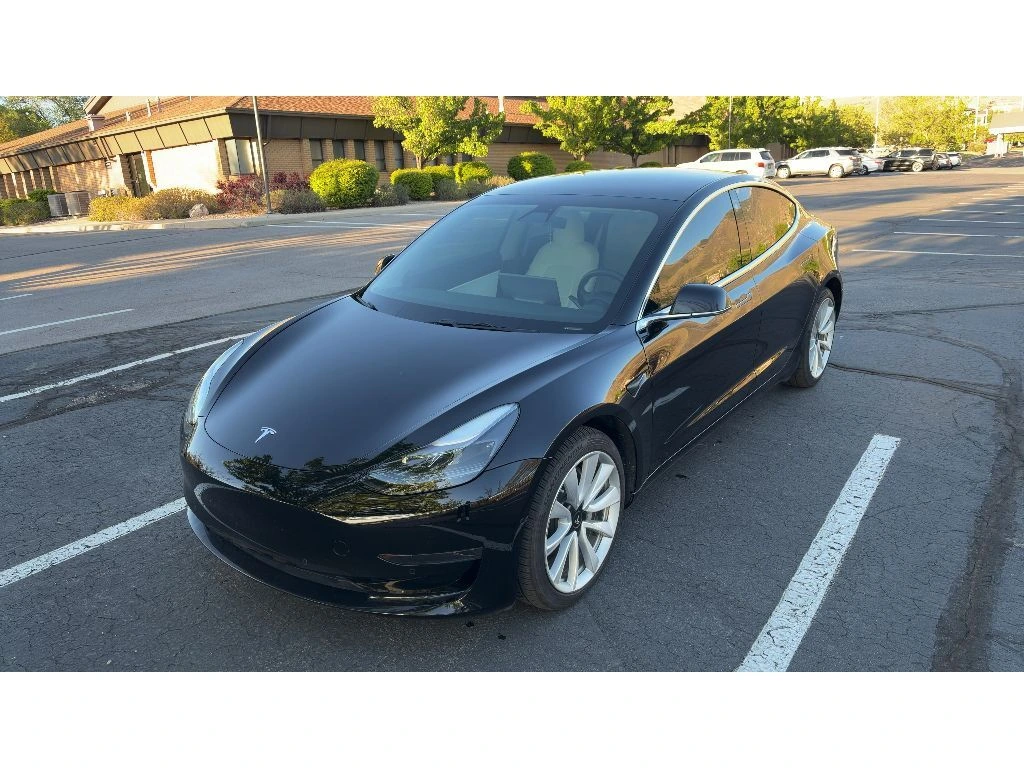 2019 Tesla Model 3 Base