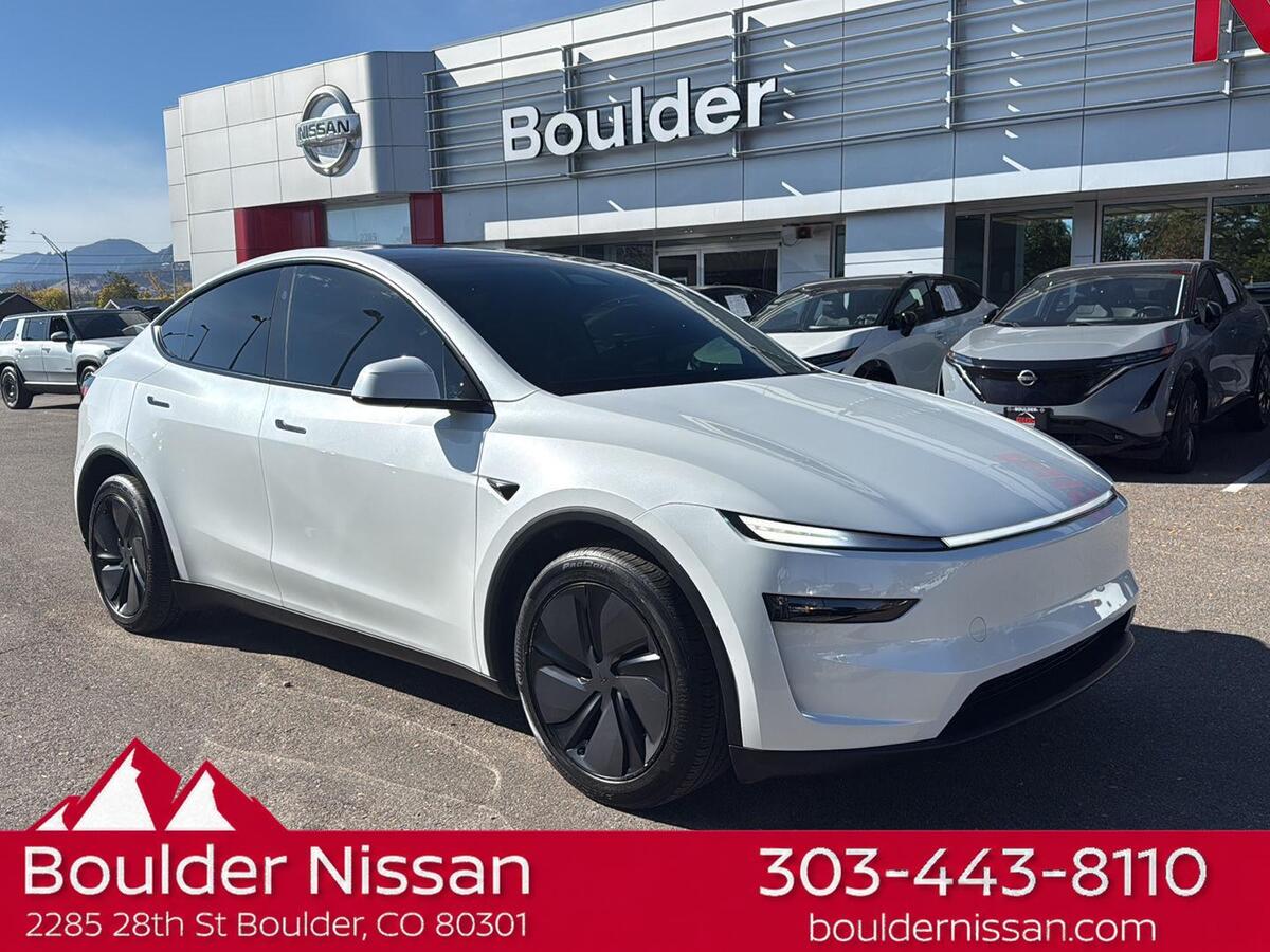 2026 Tesla Model Y Premium