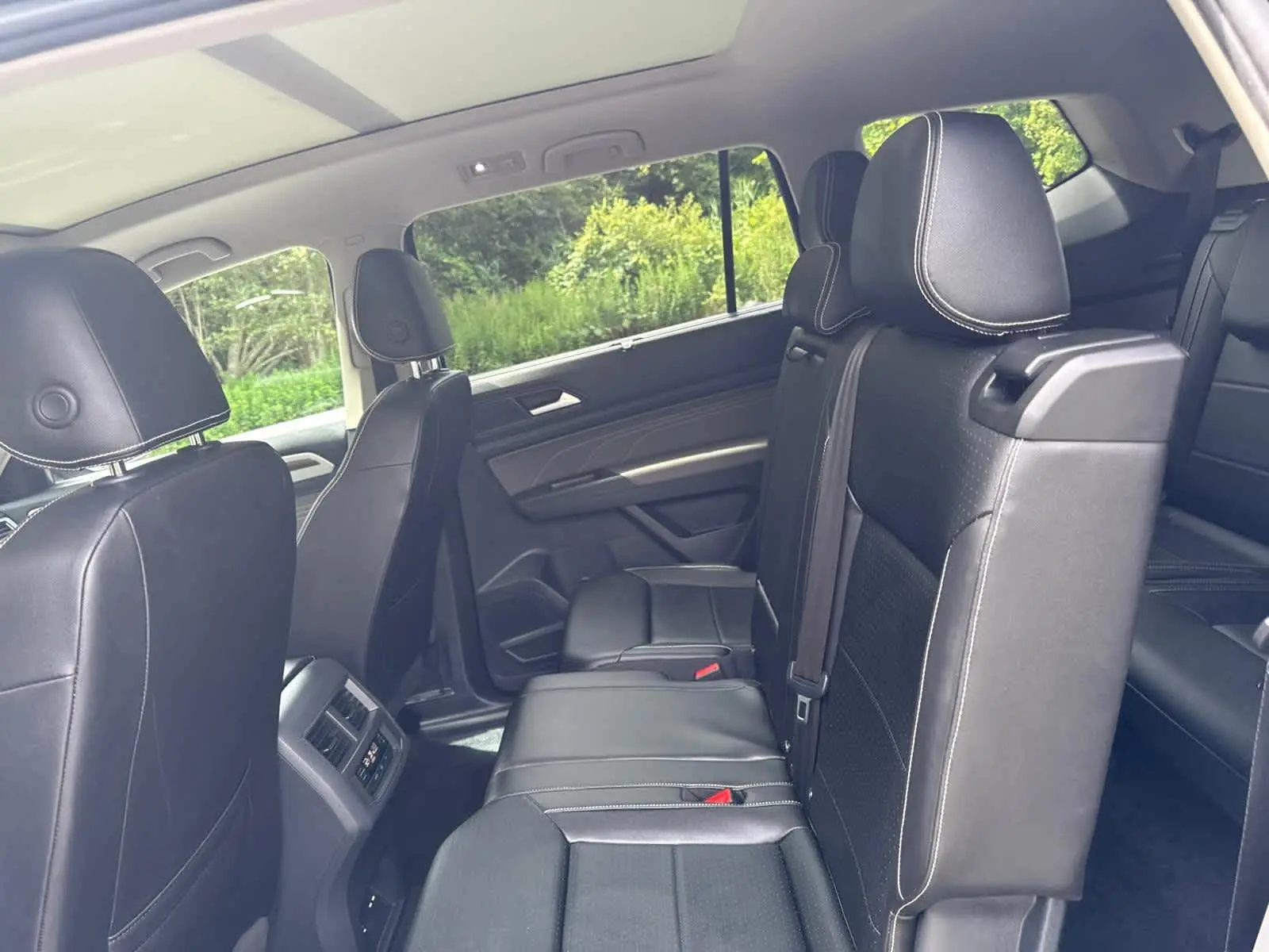 2022 Volkswagen Atlas V6 SEL photo 30