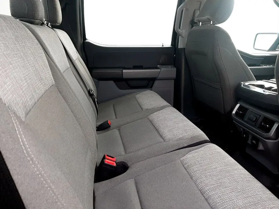 2021 Ford F-150 XLT photo 9