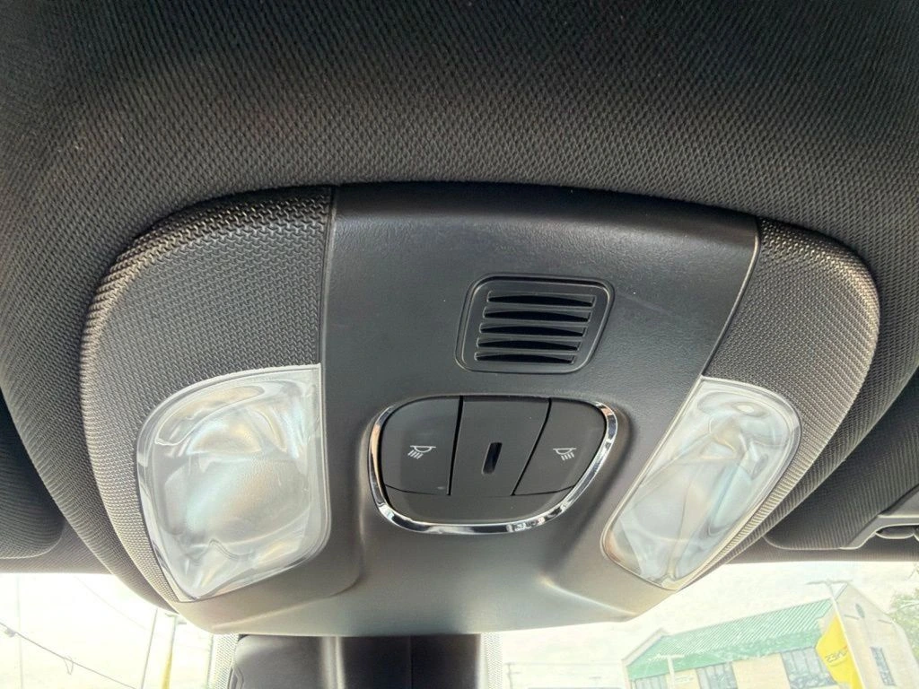 2025 Jeep Compass Limited - Photo 27