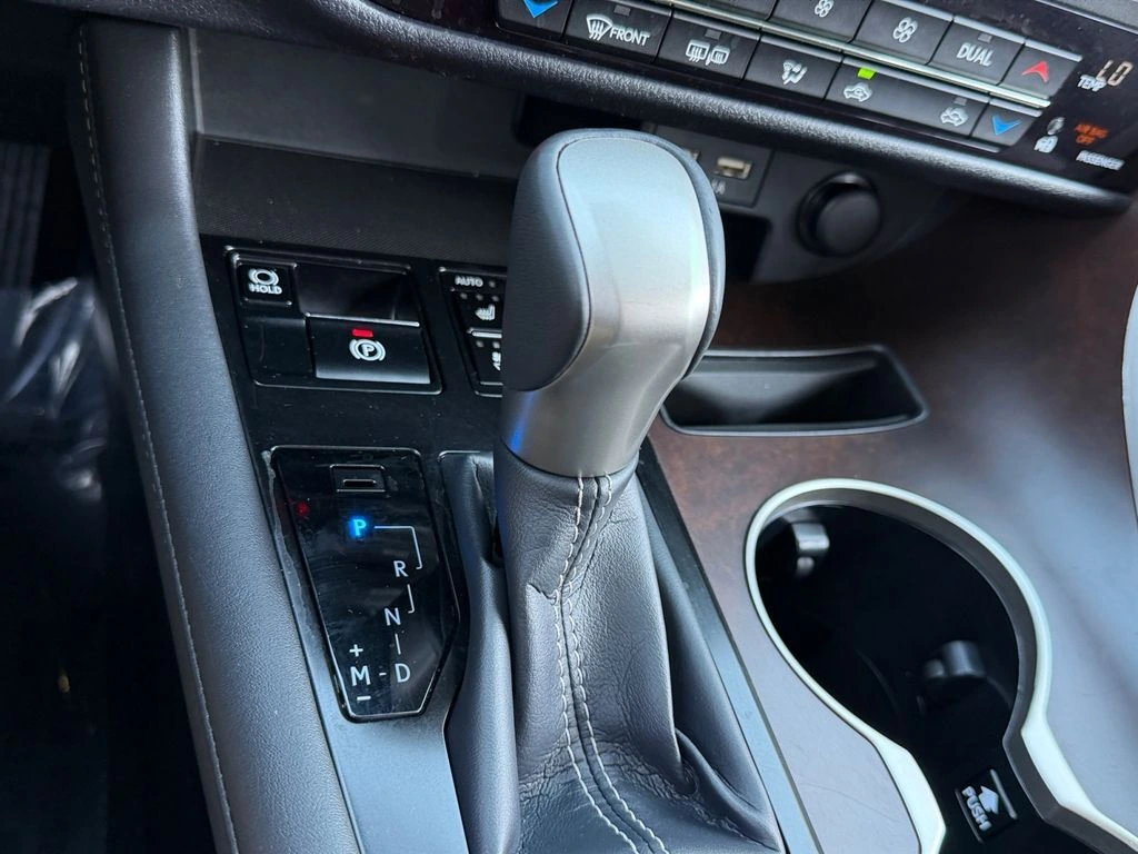 2022 Lexus RX 350 - Photo 24