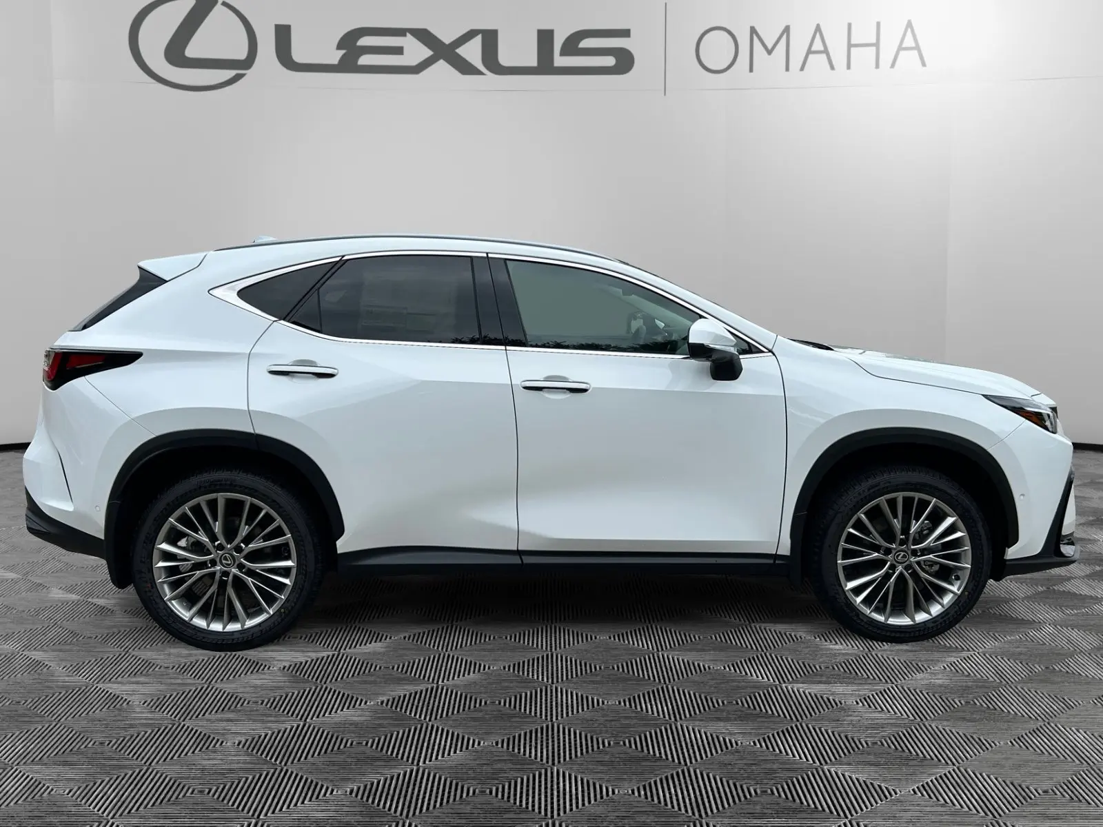 2026 Lexus NX 350 Luxury AWD photo 6