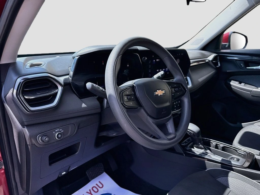 2025 Chevrolet Trailblazer LT - Photo 9