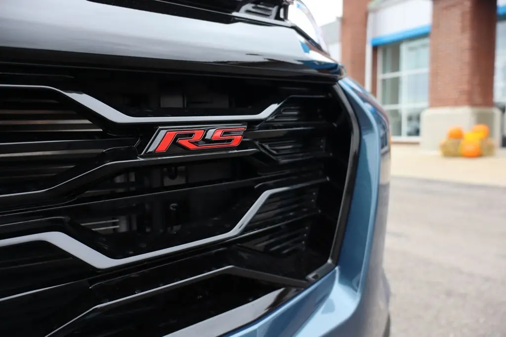 2026 Chevrolet Equinox RS photo 2