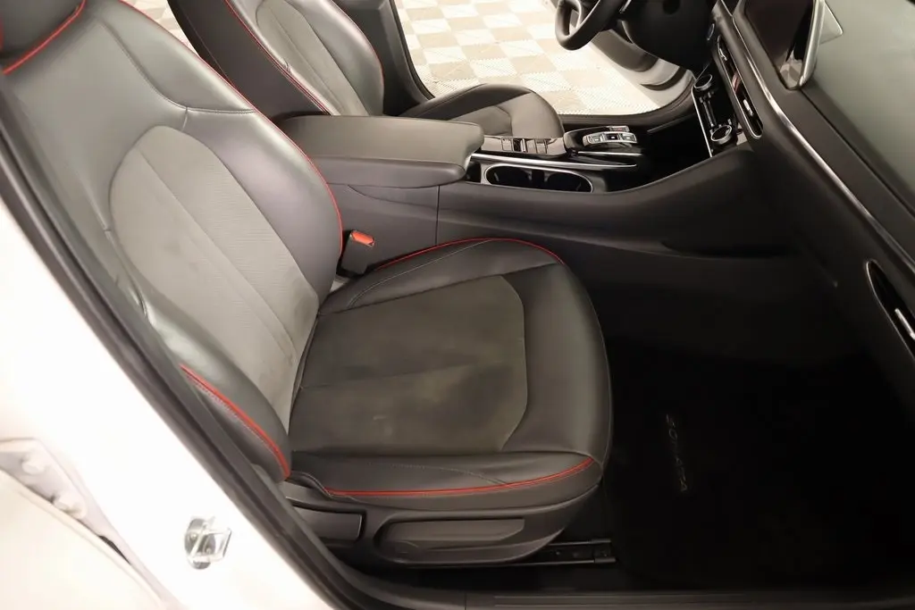 2022 Hyundai Sonata SEL Plus photo 14