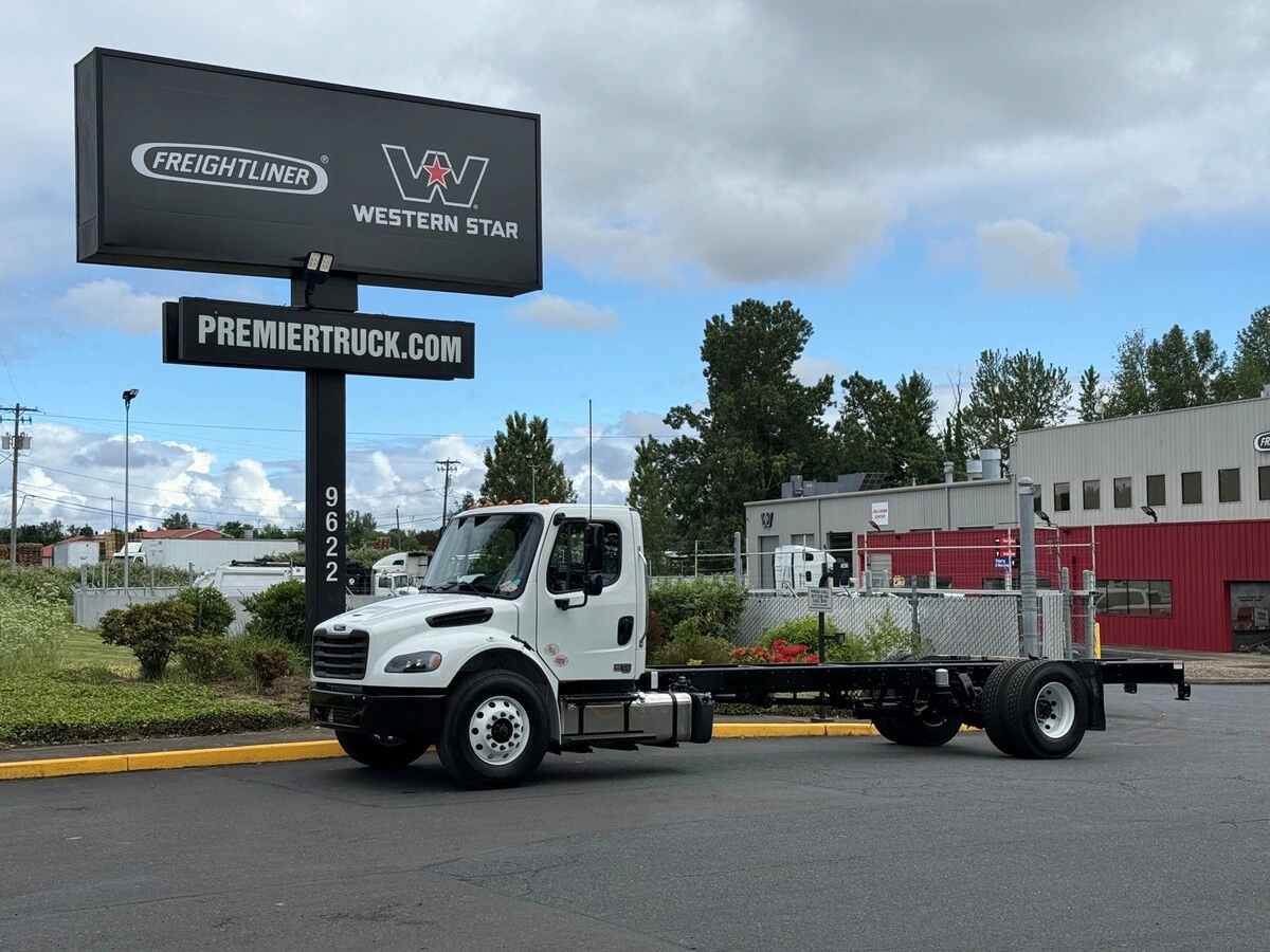 2027 Freightliner M2 106