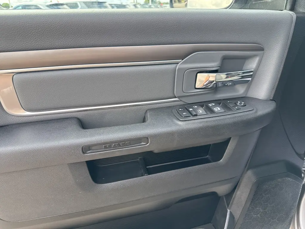 2023 Ram 1500 Classic SLT photo 13