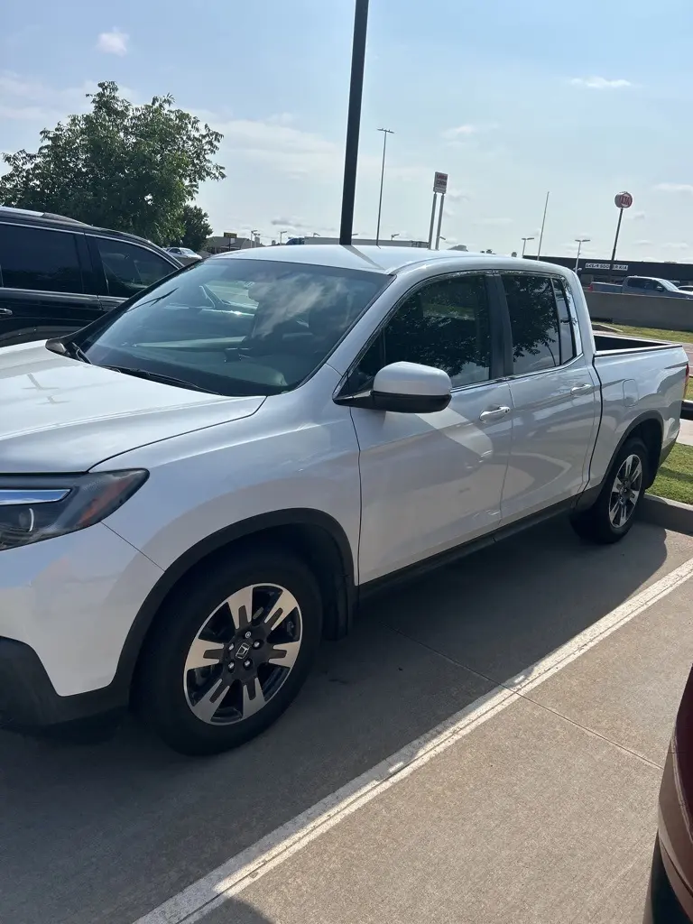 2018 Honda Ridgeline RTL-T photo 5