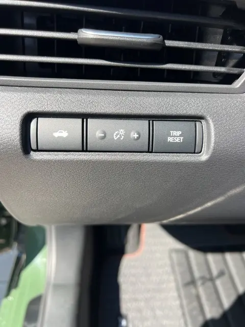 2025 Nissan Altima 2.5 SR photo 11