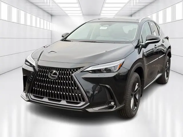 2026 Lexus NX PHEV 450h+'s photo