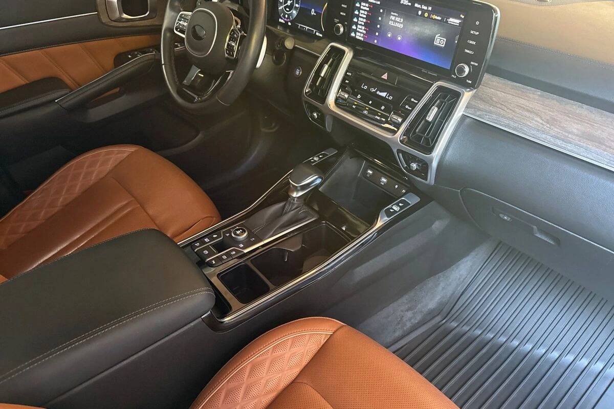 2021 Kia Sorento X-Line - Photo 17
