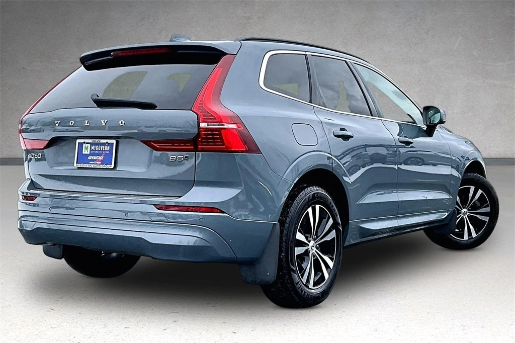 2023 Volvo - image 6