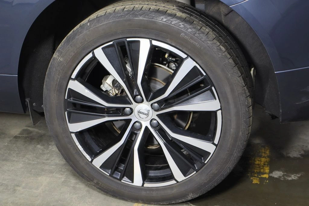 2023 Volvo - image 39