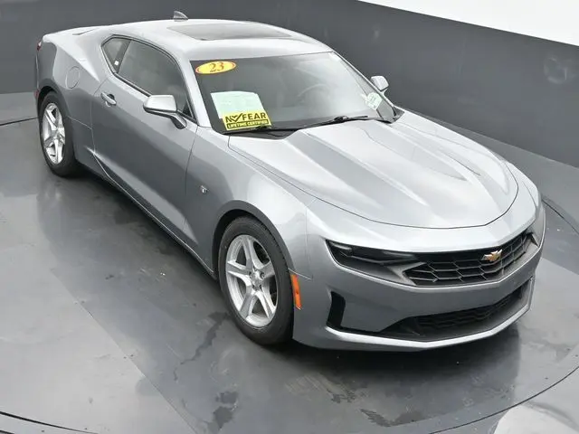 2023 Chevrolet Camaro 1LT photo 26