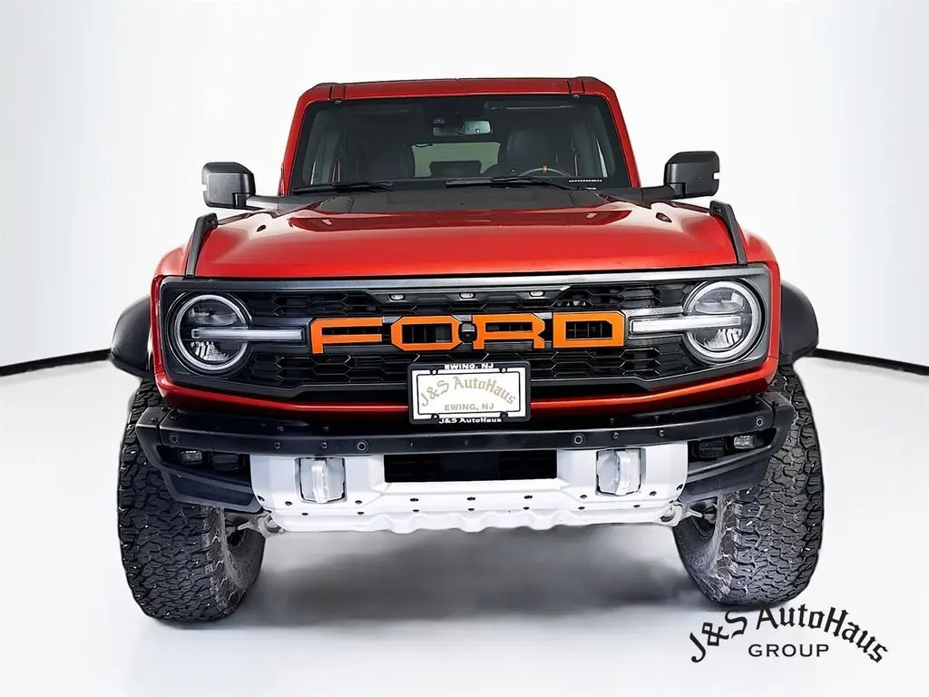 2023 Ford Bronco Raptor photo 2