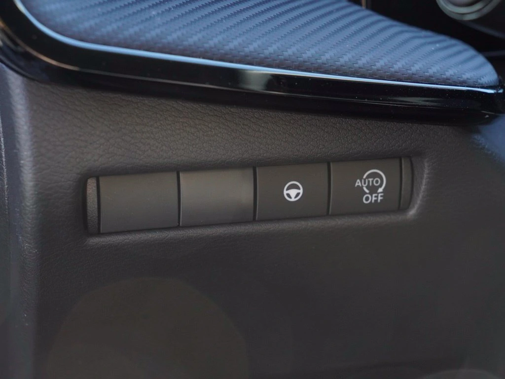 2026 Nissan KICKS SR - Photo 10