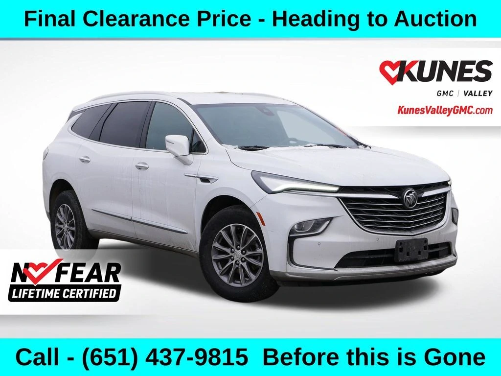 2022 Buick Enclave Essence AWD's photo