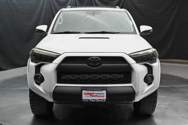 2018 Toyota 4Runner TRD Off-Road photo 4