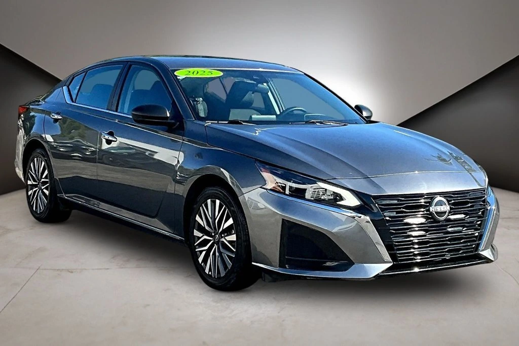 2025 Nissan Altima