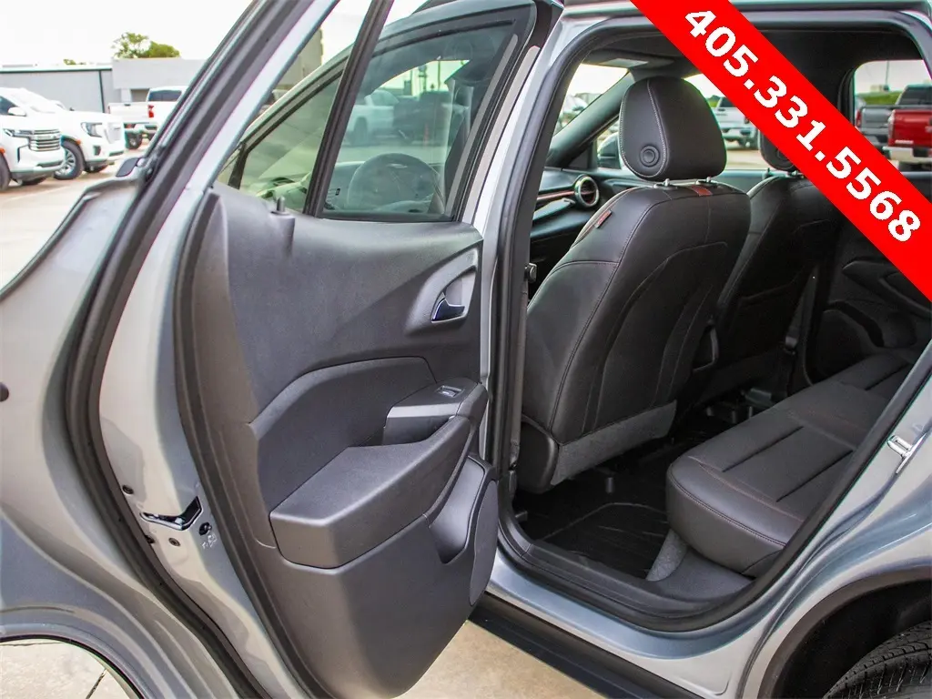 2025 Chevrolet Trax photo 21