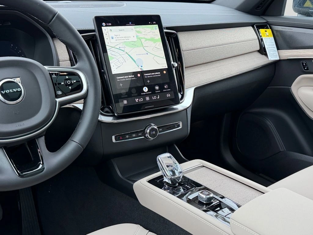 2026 Volvo - image 12