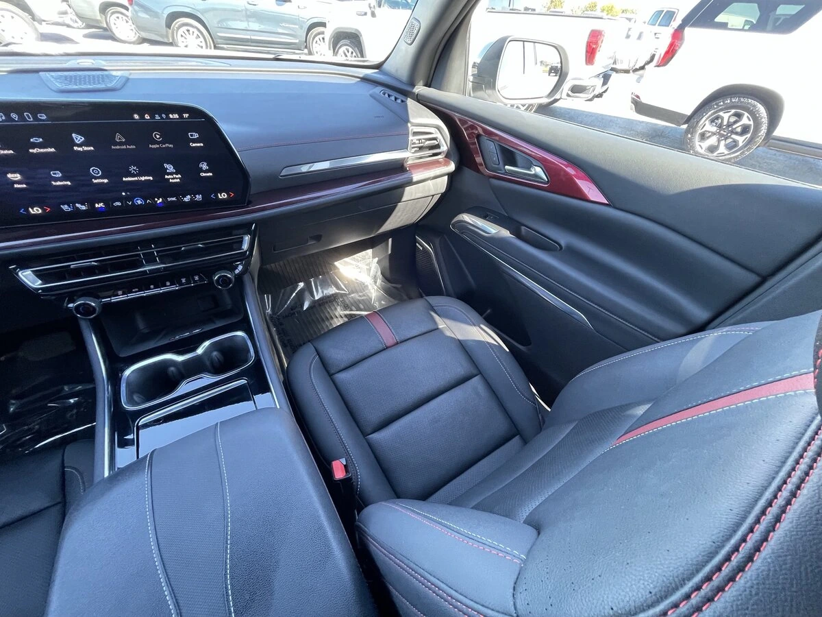2025 Chevrolet Traverse RS - Photo 37