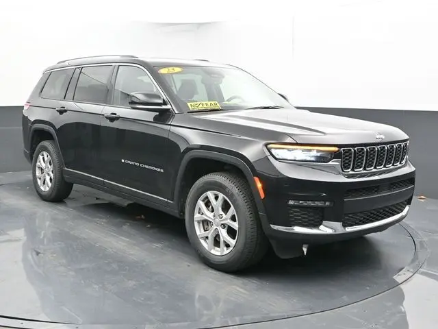 Used 2023 Jeep Grand Cherokee L Limited with VIN 1C4RJKBG5P8828342 for sale in Delavan, WI