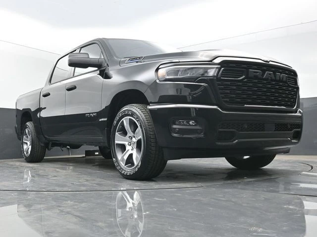 2026 RAM 1500 Express Crew Cab 5'7's photo