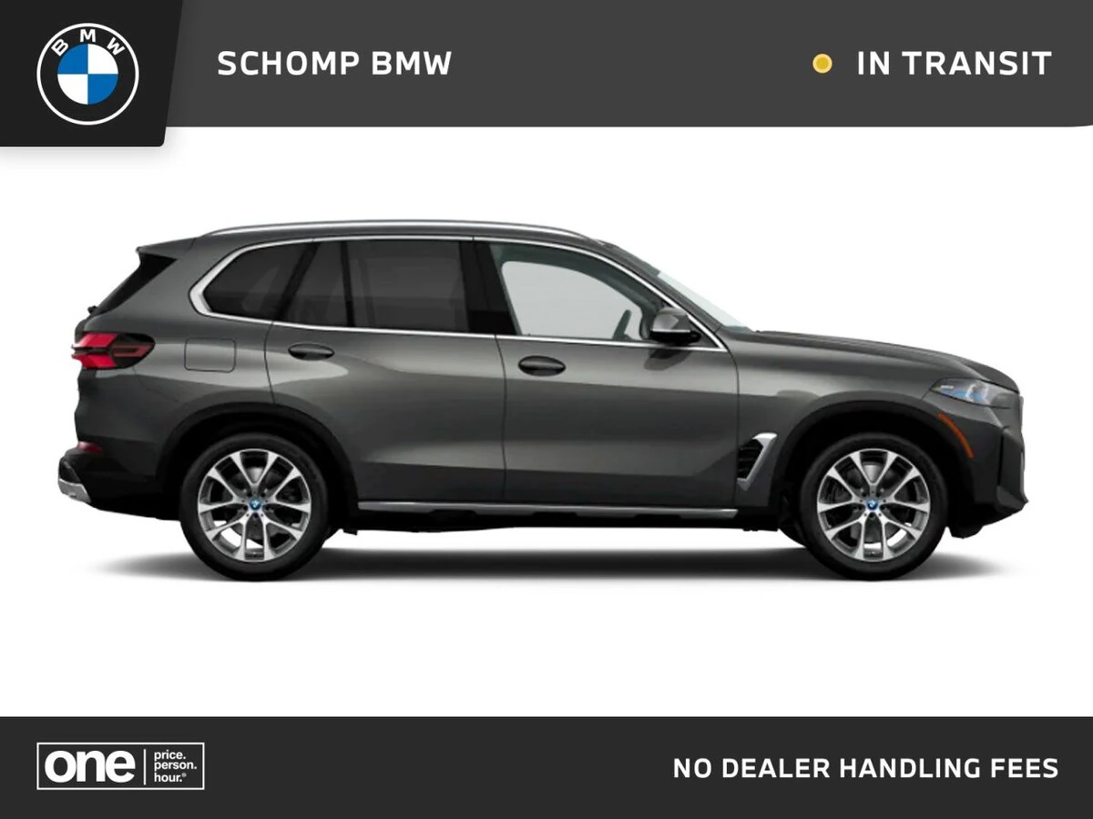 2026 BMW X5 50e's photo