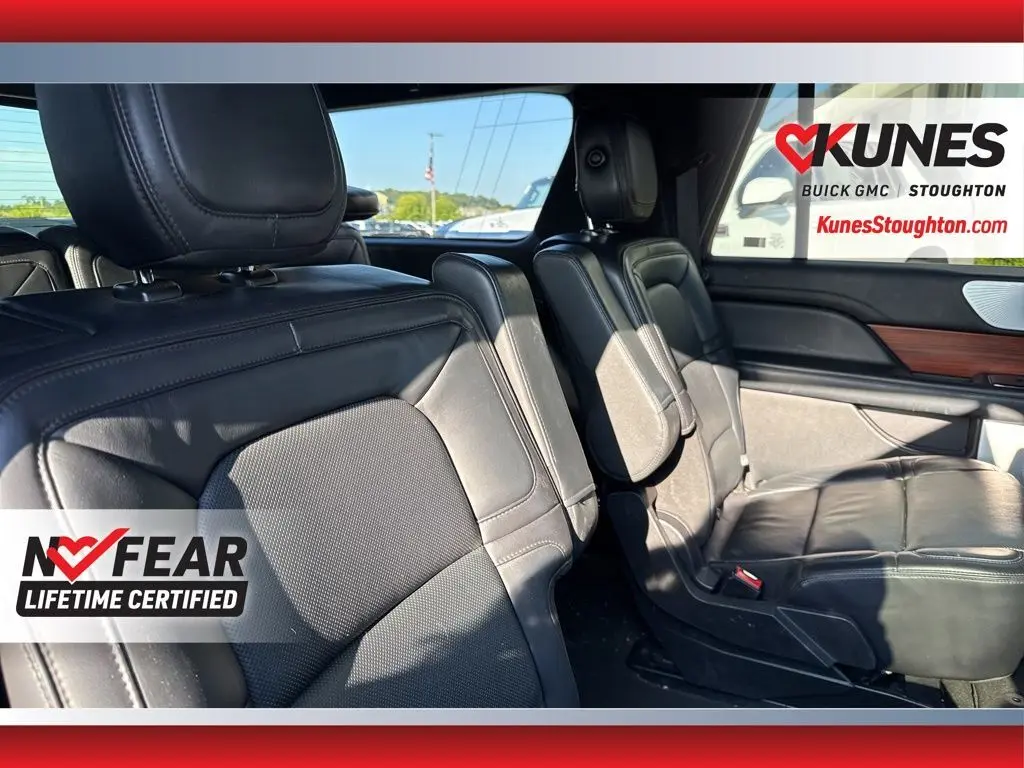2019 Lincoln Navigator L Reserve photo 35