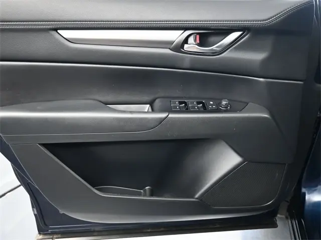 2021 Mazda CX-5 Touring photo 10
