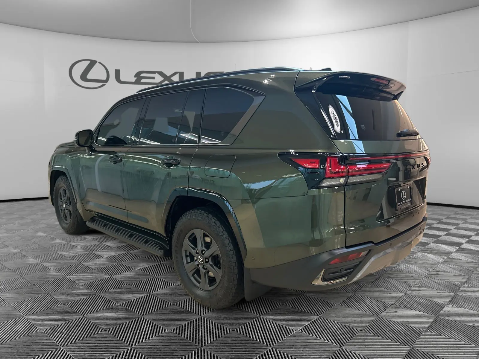 2025 Lexus LX photo 3