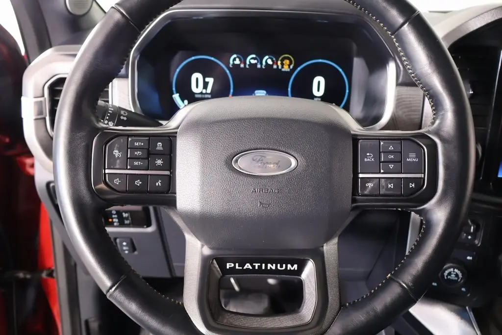 2023 Ford F-150 Platinum photo 3