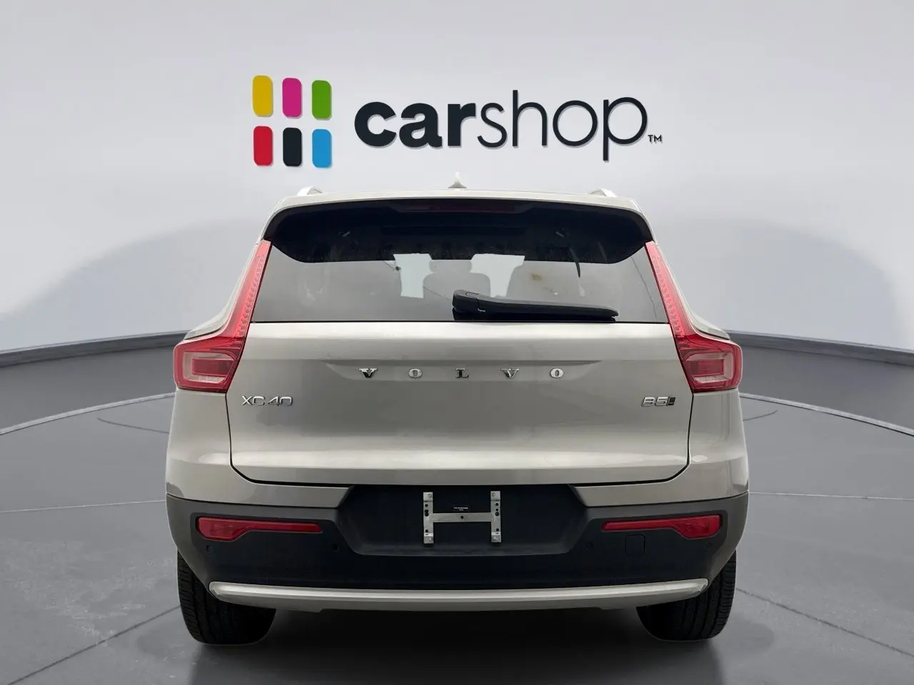 2025 Volvo XC40 Core photo 4
