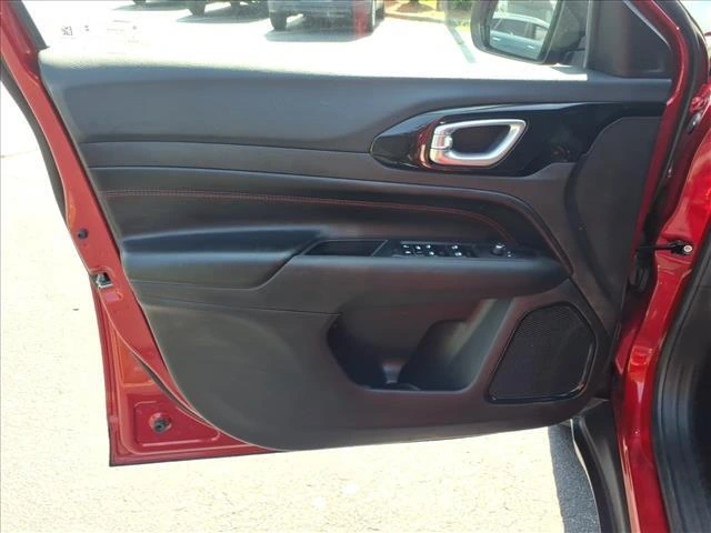 2025 Jeep Compass Trailhawk - Photo 9
