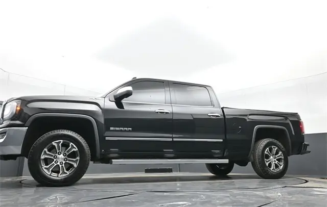 2018 Gmc Sierra 1500 SLT photo 35