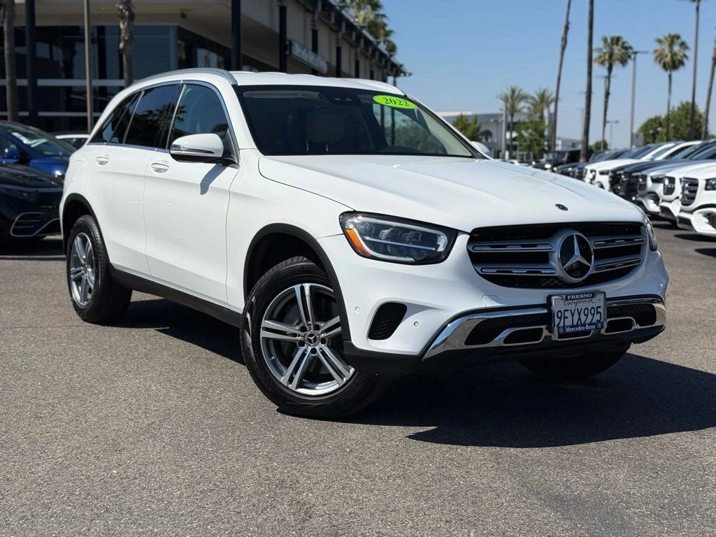2022 Mercedes-Benz GLC GLC 300's photo