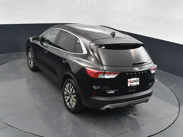 2022 Ford Escape Titanium photo 23