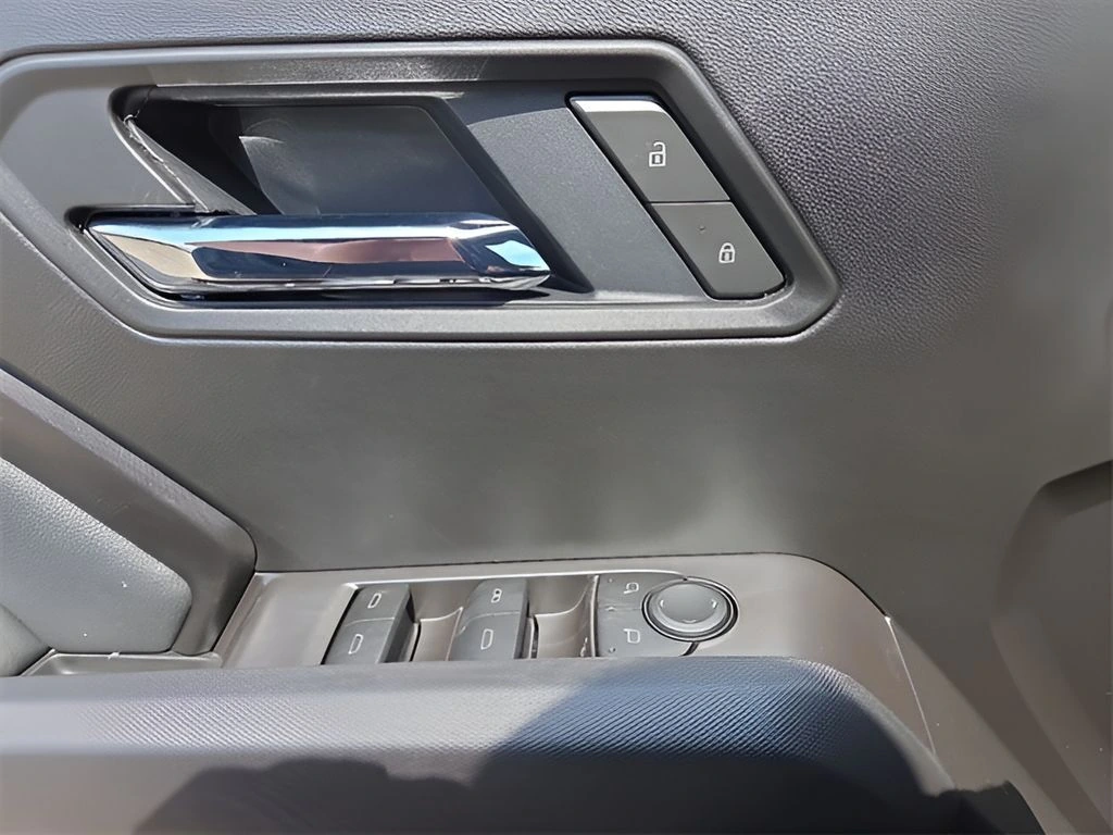 2026 Chevrolet Colorado LT - Photo 17